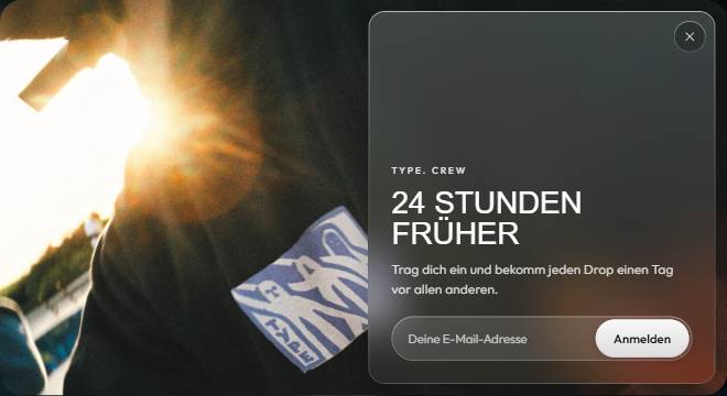 Crew-Popup im Glas-Look am Desktop